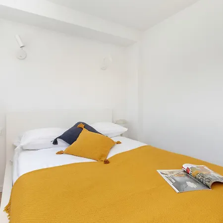Sloneczny Apartament W Sercu Gdyni By Renters * Γκντίνια