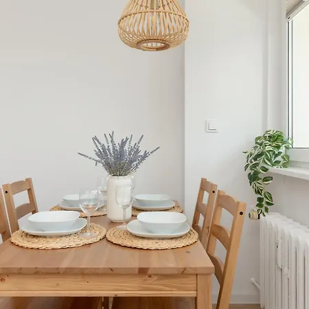 Sloneczny Apartament W Sercu Gdyni By Renters Γκντίνια