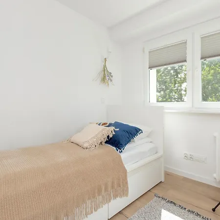 Sloneczny Apartament W Sercu Gdyni By Renters * Γκντίνια